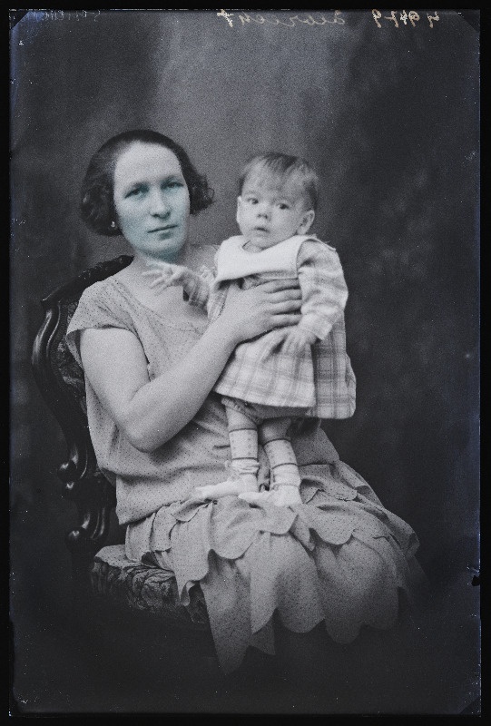 Elbrecht lapsega.