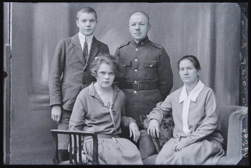 Perekond Neuvald [Neuvaldt].