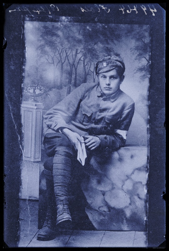 Sõjaväelane, (06.12.1927 fotokoopia, tellija Ilves).