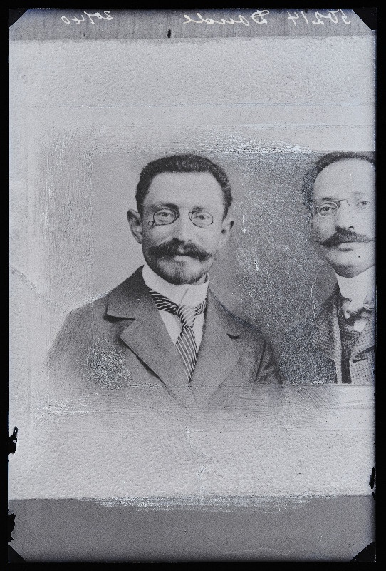 Kaks meest, (02.03.1928 fotokoopia, tellija Donde).