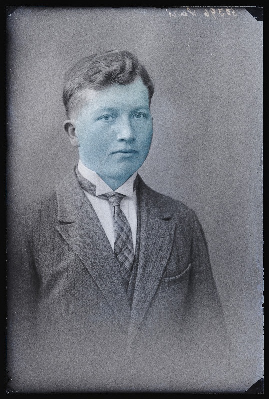 Johan Sari.