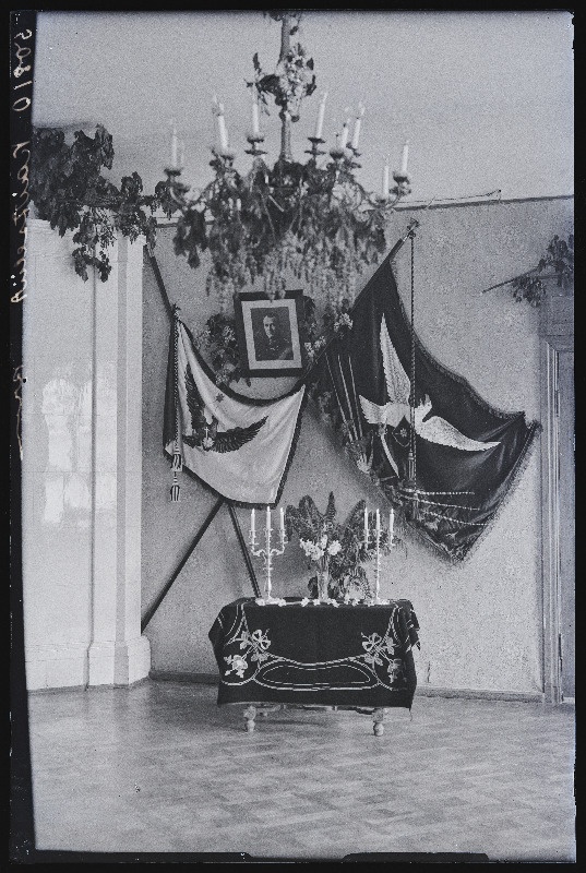 Kaitseliitlaste vannutamise altar.