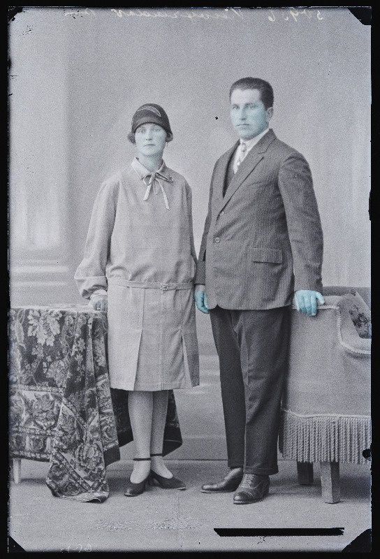 Vinogradov naisega.