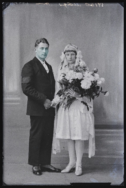 Noorpaar, Paul Mägi abikaasaga, (Uue-Kariste, Sootso talu).