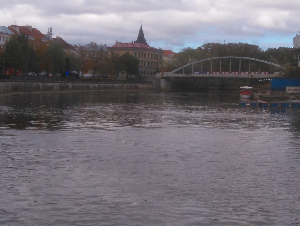 Tartu harbour with stone bridge : Jurjew : Embach mit Steinbrücke rephoto