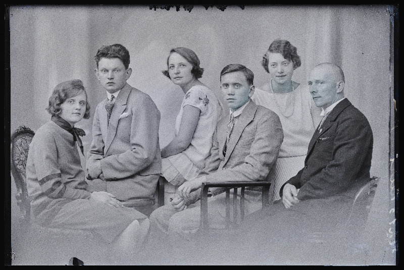 Grupp inimesi, (foto tellija Kuri).