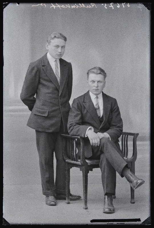 Vennad Alfred Hans Rullinkoff (Ants Rulli) ja Ernst Johannes Rullinkoff (Rulli).