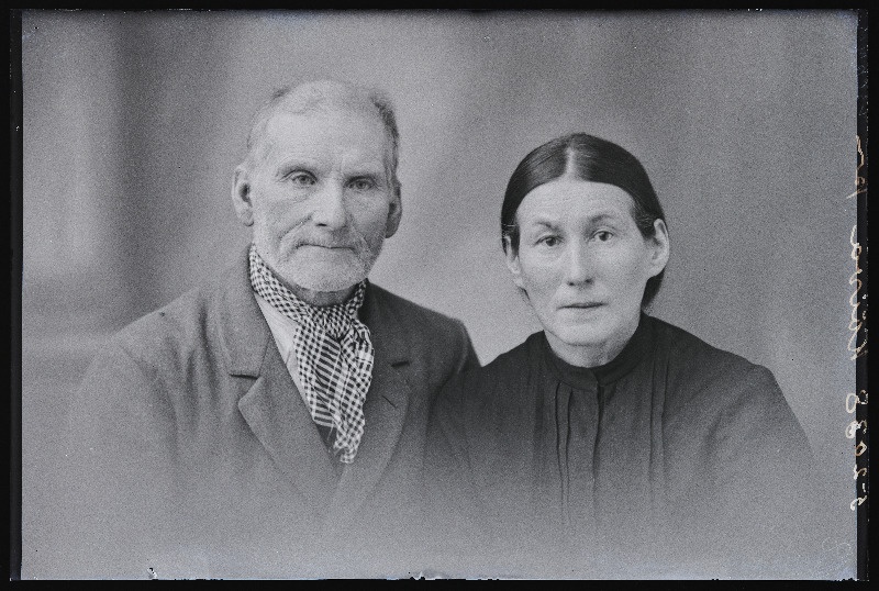 Kõiva naisega, (Sinejärve, Tauli talu).