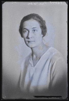 Punisson [Punnisson].  similar photo