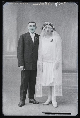 Noorpaar Märtson.  duplicate photo