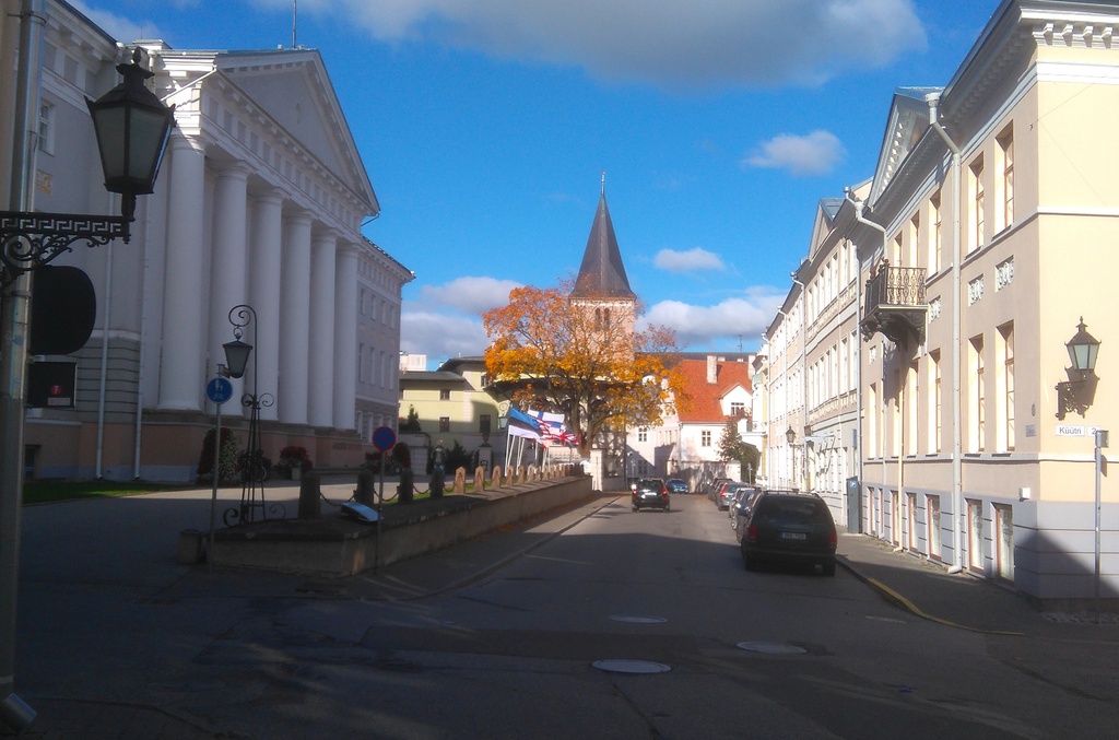 University of Tartu: main building and Jaan Church. Tartu, 1900-1910. rephoto