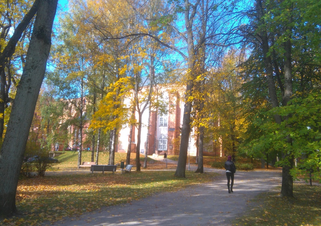 Ruins of Tartu Toomkirik (University Library) from Lossi Street rephoto