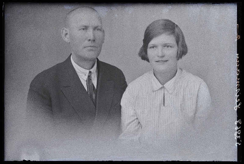 Leismann naisega.