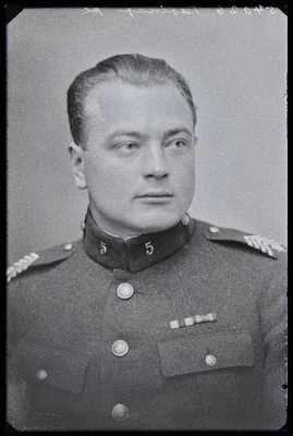 Sõjaväelane Tafinov.  duplicate photo