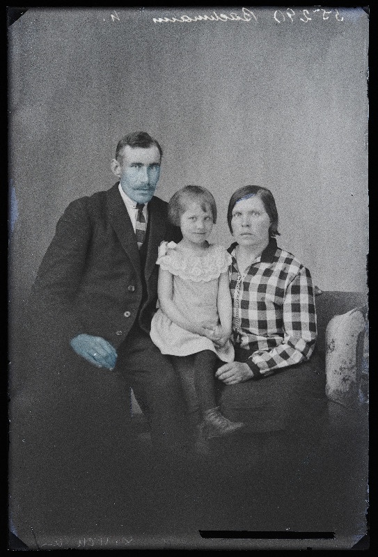 Perekond Bachmann, (Suure-Kõpu vald, Saare talu).