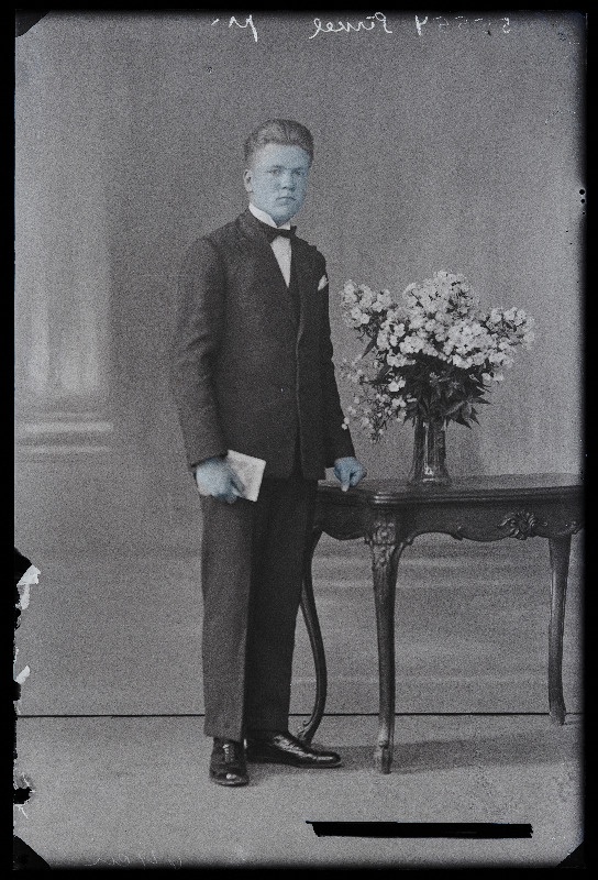 Leerilaps Helmut Sirkel.