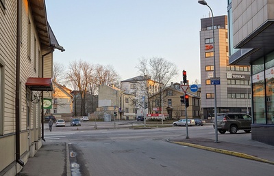 Tallinn, Kesklinn, V. Kingissepa (Liivalaia) tänava ja Tatari tänava nurk rephoto