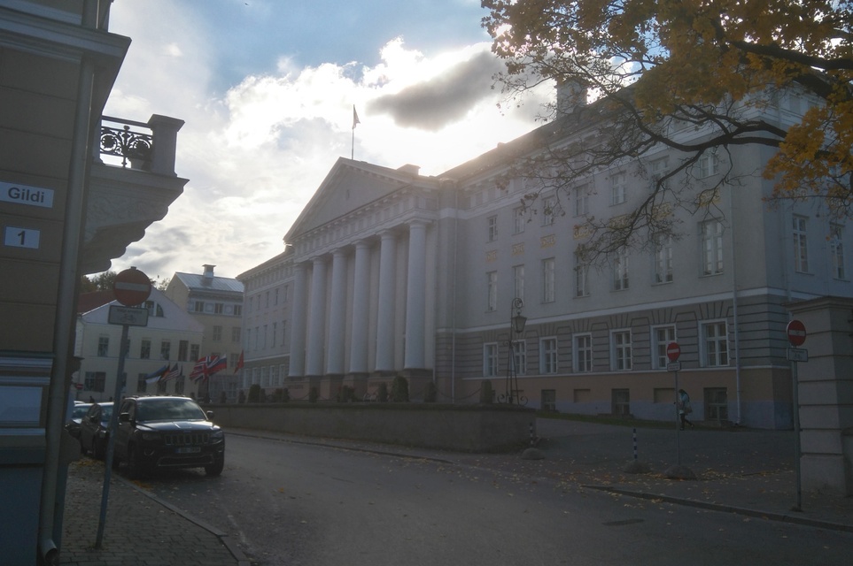 Tartu. View of the main building of the University of Tartu and the house of von Bock rephoto