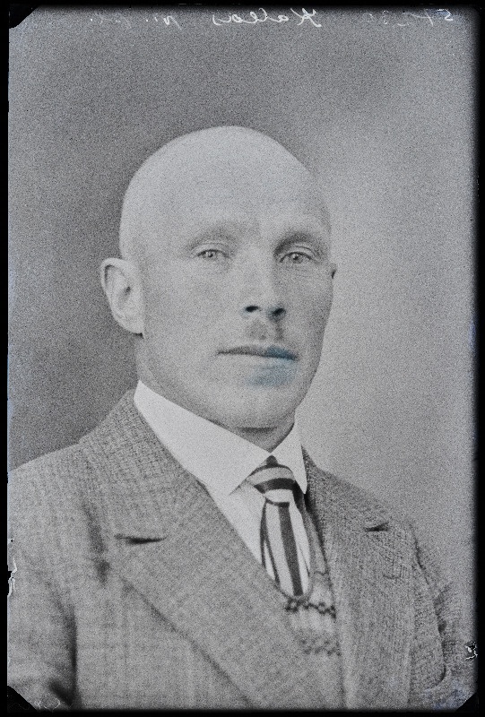 Kallas.