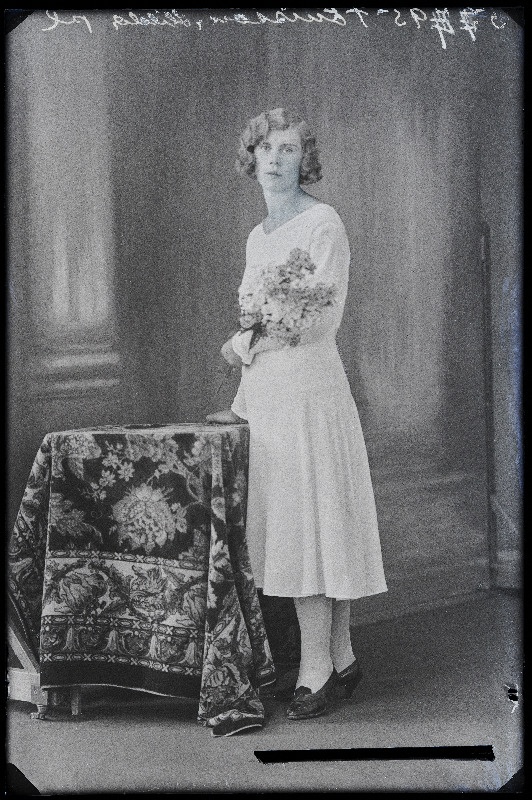 Leerilaps Hilda Tõnisson.