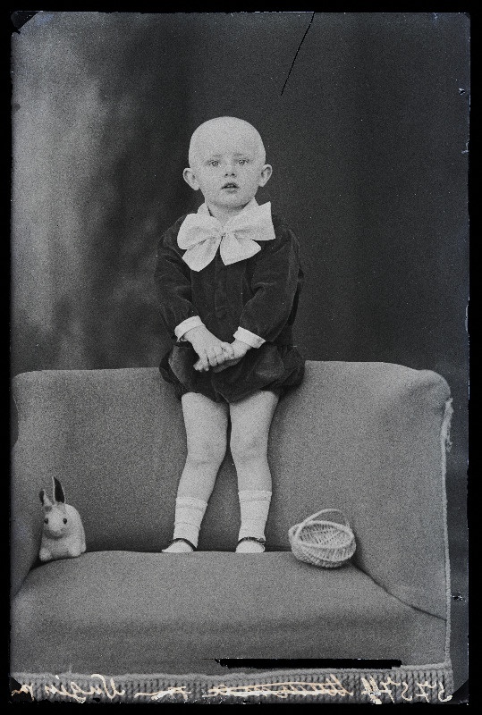 Nugise poeg mänguasjadega.