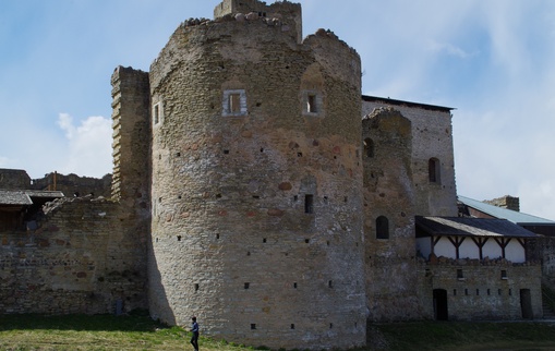 Rakvere Vallimägi, linnuse varemed rephoto