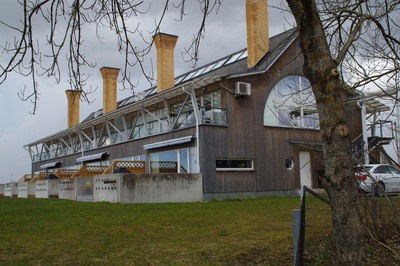 Apartment building in Rakvere on Upus Street, view of the building. Ab Künnapu & Padrik: Vilen Künnapu rephoto