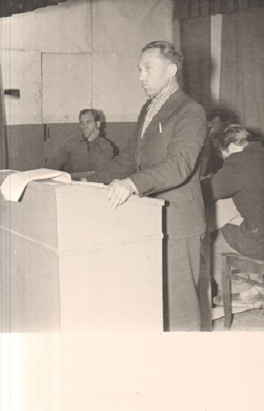 foto, Tallinna Ekskavaatoritehase Paide tsehhi ametiühingu aktivist H. Pavelts 1960-ndatel a.