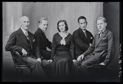 Perekond Sepp.  similar photo