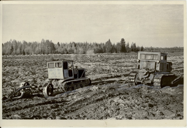 foto, maaparandustööd Estonia kolhoosis kolhoosis 1955.a.