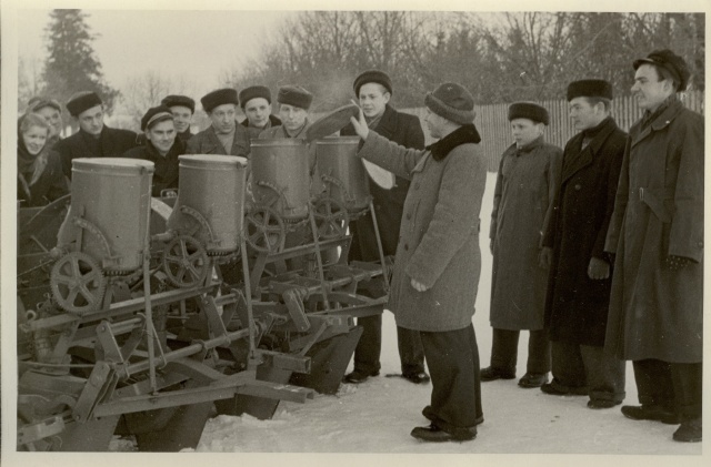 foto, Jäneda tehnikumi õppetund 1954.a.