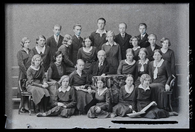 Viljandi Linna Ühisgümnaasiumi II b klass.