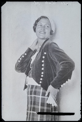 Lott.  duplicate photo