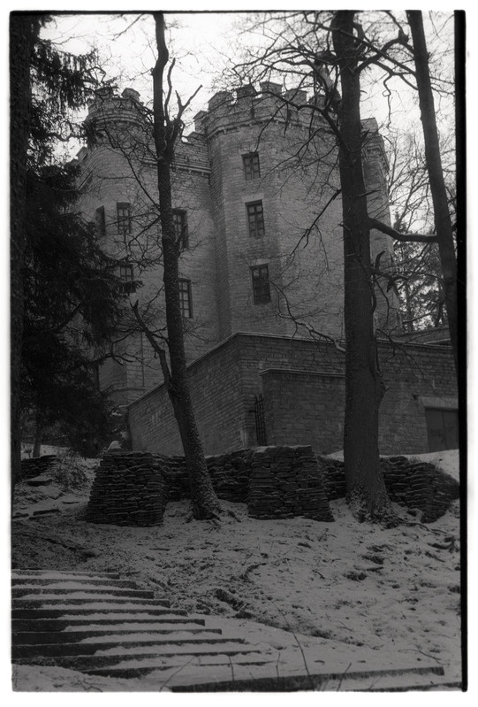 „Arhitektuur“ - Tallinn. Talvine vaade Glehni lossile.