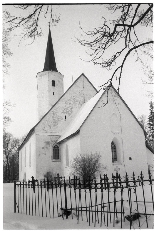 „Arhitektuur. Postkaart „Haljala kirik.““