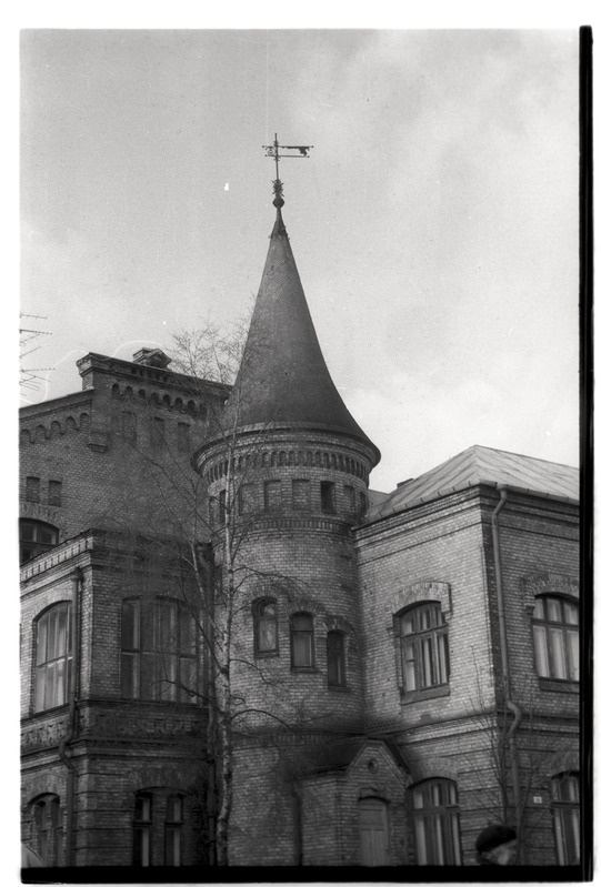 „Vana Tallinn“ - Tallinn, nn. Okasroosikese loss, Uus 19 / Vene 28