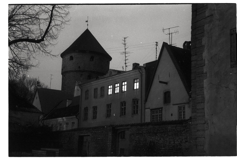 „Öö“ - öine Tallinna vanalinn