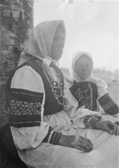 Two setups on the root of the tree