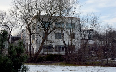 Tõrva. Helme piimaühisuse peameierei rephoto