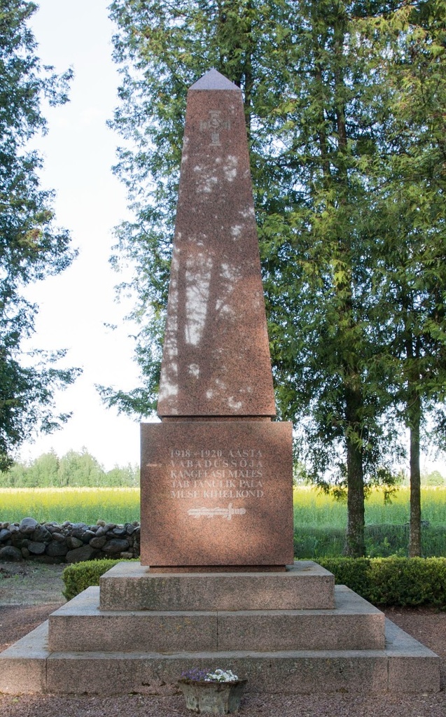 Vabadussammas Palamuse surnuaias rephoto