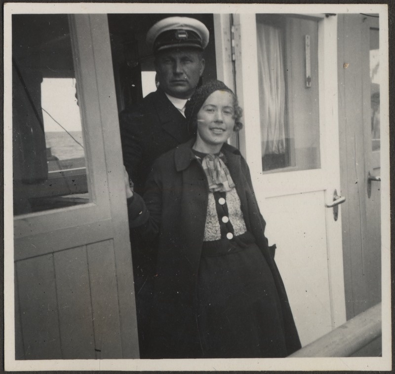 Hermann Tõnissoo naiskaaslasega aurulaeval "Lood", foto Hermann Tõnissoo perealbumist