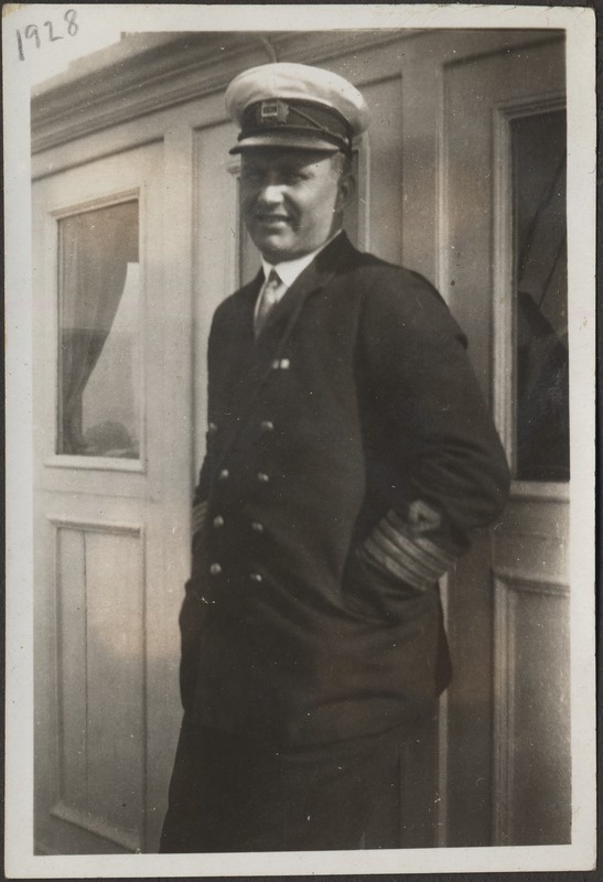Hermann Tõnissoo aerulaeval "Lood". Foto Hermann Tõnissoo perealbumist