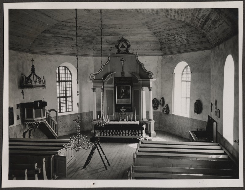 Vaade altarile, foto Hermann Tõnissoo perealbumist