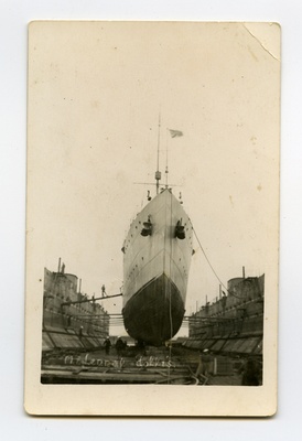Eesti sõjalaev, hävitaja "Lennuk" dokis  similar photo
