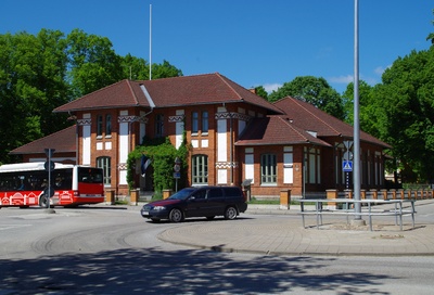 Tartu linnavaade. Eesti Üliõpilaste Seltsi maja J.Tõnissoni (Viljandi) tn 1. rephoto