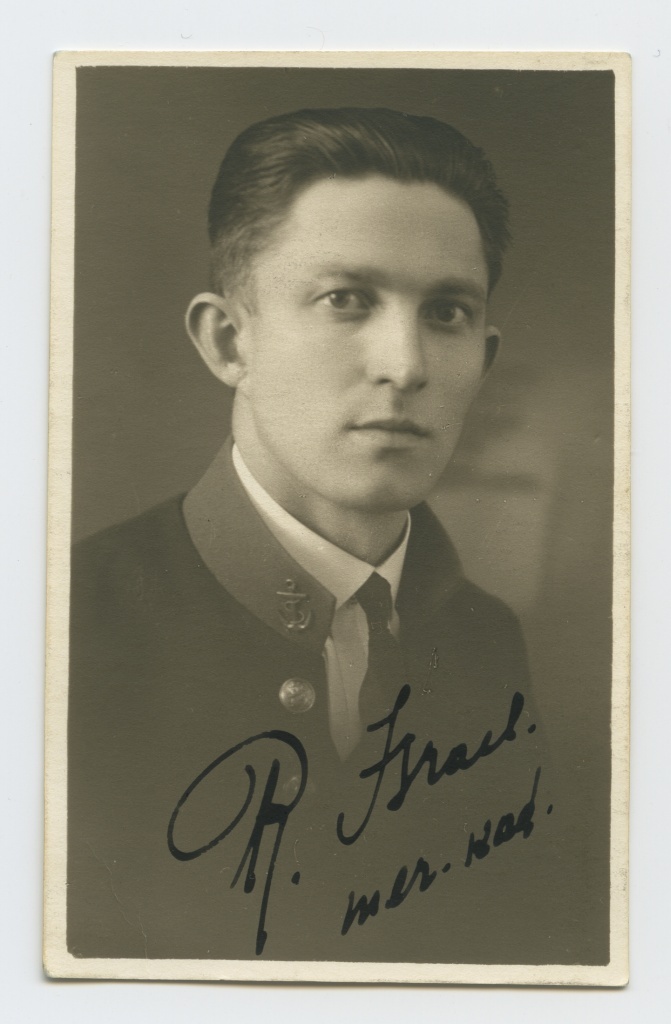 Eesti mereväeohvitseride III lennu kadett Rudolf Hiiesaar (end. Israel).