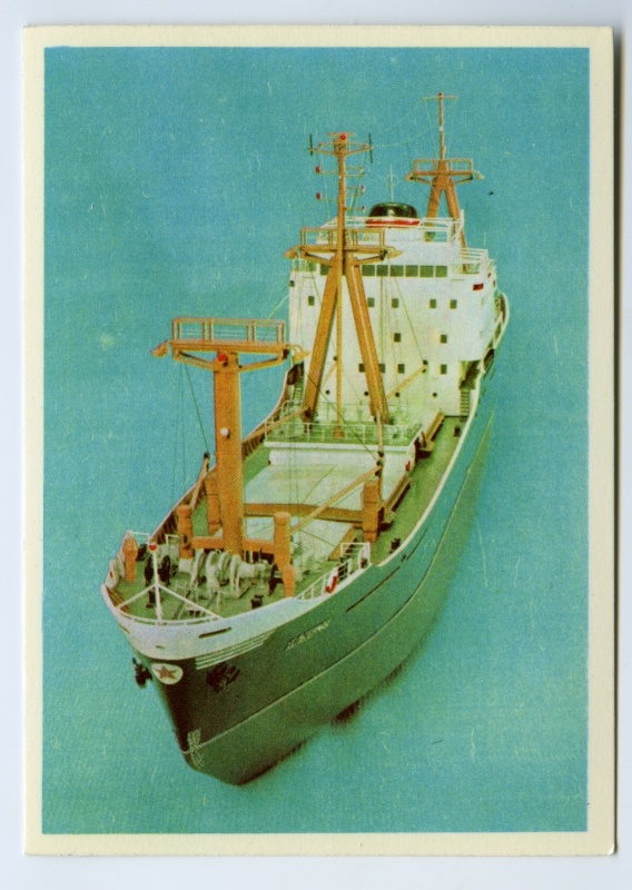 Mootorlaeva "Heltermaa" mudel Meremuuseumi fondist