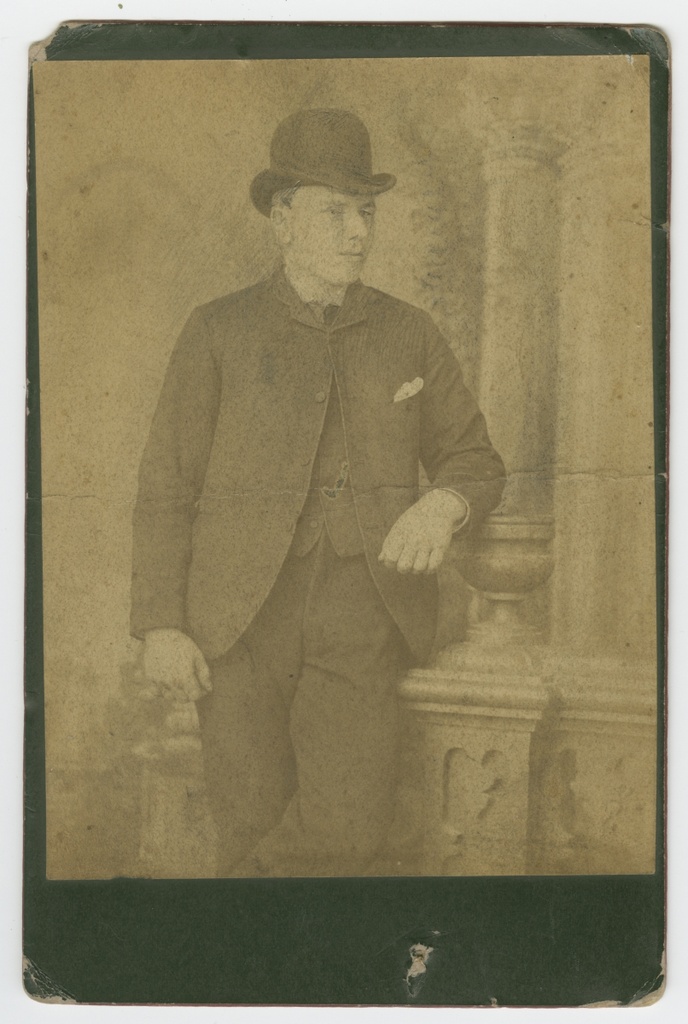 Purjelaeva tüürimees Jaan Grepp New Yorgis