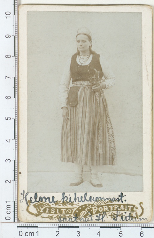 Ruut Loovite - Koorküla kooliõpetaja tütar Helme khk