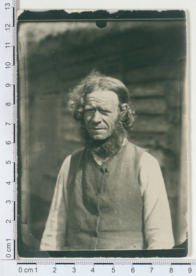Käina, Hiiu vanamees 1894  duplicate photo